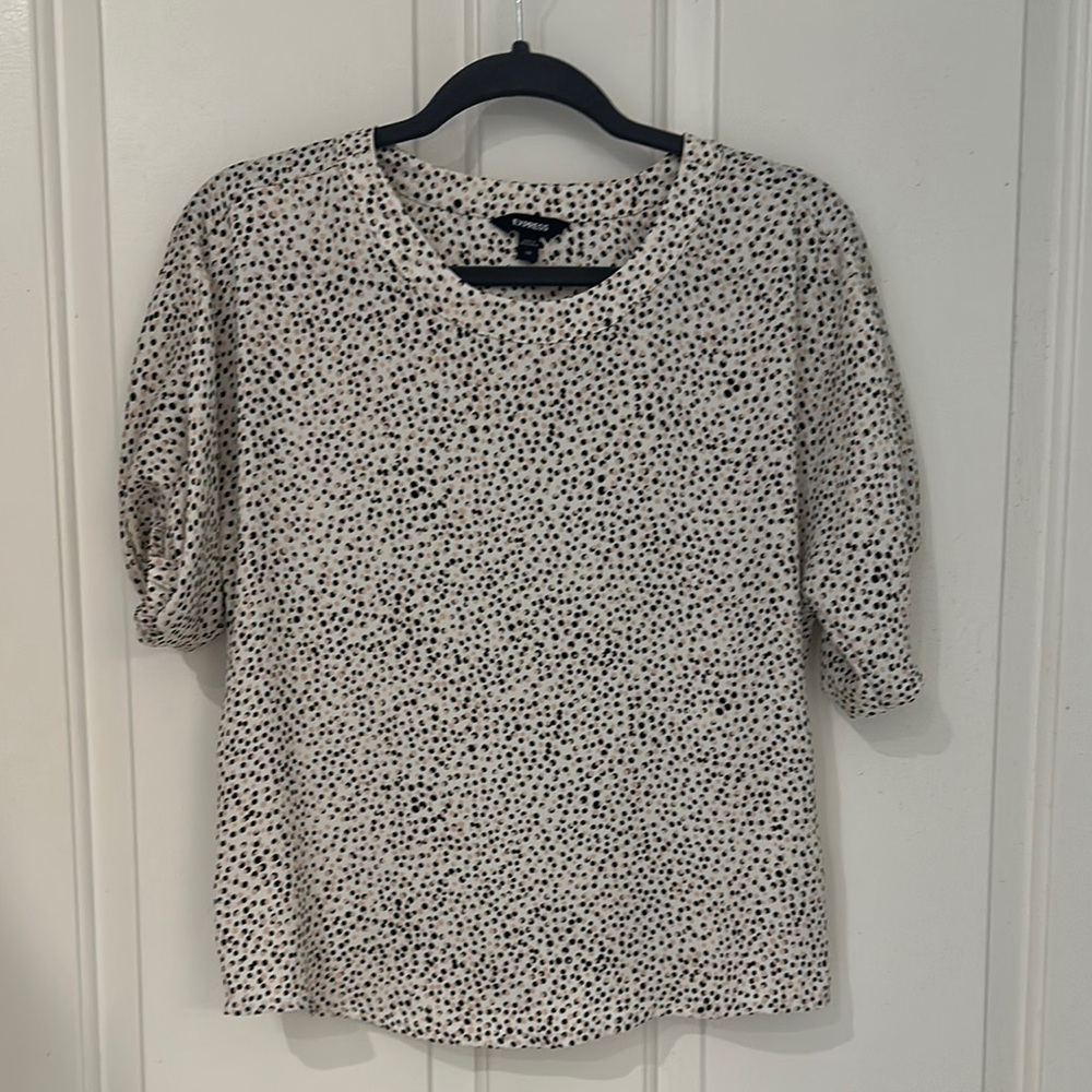Women's Black and White Top